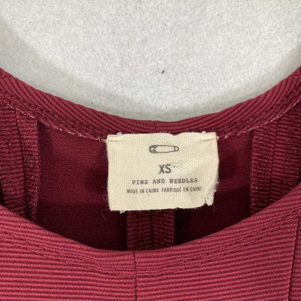 Urban Outfitters Dress XS Burgundy Red Pleated A-Line Mini Short Sleeve - Picture 10 of 10